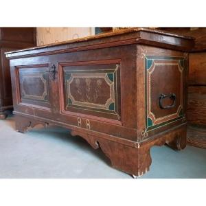 18th Century Tyrolean Wedding Chest. L 151cm