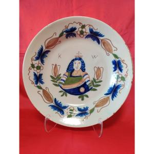 Beautiful Delft Earthenware Dish Early 18th