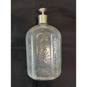 Orthogonal Bottle In Wheel-cut Glass, Late 18th Century