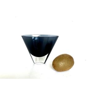Kaj Franck (1911, Finland - 1989, Santorini-greece). Sommerso Cornet Vase. 1960. Blown Glass.