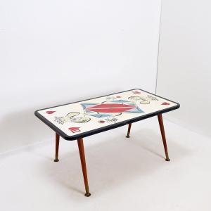 Mid-century "queen Of Hearts" Coffee Table - 1950s