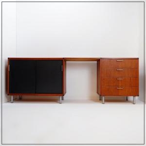 Pastoe Composition Of An Office Space - 60' (2 Pieces Of Furniture +melamine Board)