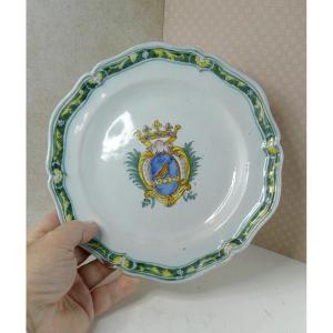 Piatto In Maiolica Cerreto Sannita. 