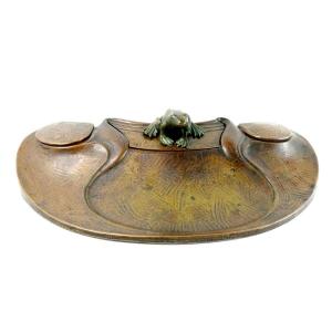 Japonism: Hammered Bronze Writing Desk With La Grenouille, Art 1900