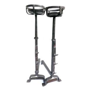 Majestic Andirons Nîmes Bowl Holder, Wrought-engraved Iron, Louis XIII Period