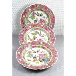 3 Petites Assiettes Aux Oiseaux, &eacute;maux Famille Rose, Par E. Samson, Paris, 19e Si&egrave;cle