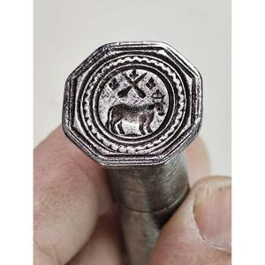 Crowned Cow: Polished Iron Wax Case, Provincial, Louis XIV Period, Two Fine Seals
