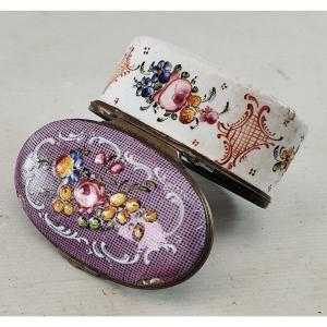 Late 18th Century Staffordshire Enamel Box With Vichy Decoration And Flowers Relief, Chips.