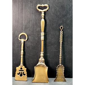 3 Pretty Bronze Ember Shovels, Fleur-de-lis, Palmettes, 18th-19th Century