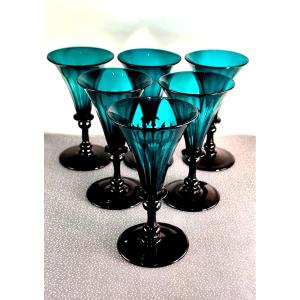 Half A Dozen Emerald-green Crystal Glasses – 19th Century, Bristol?