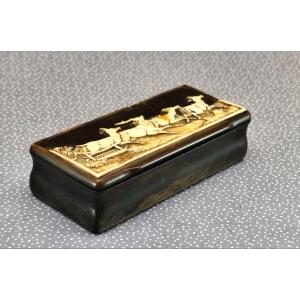 Hunter's Snuffbox Made Of Horn And Antler, 19th Century