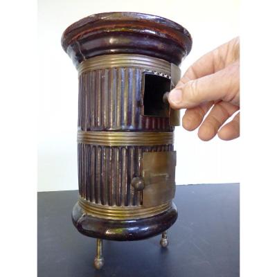 Reduced Model Of Earthenware Living Room Plate Warmer, Late Nineteenth Century