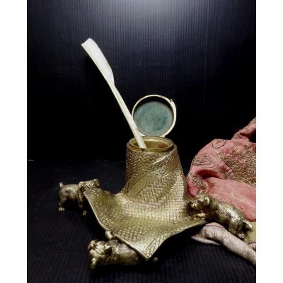 Grosse Bêtise: 19th Gilt Bronze Inkwell Attacked By 3 Imps