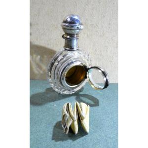 Extraordinary Object, Hebrew, Souvenir Flask With Internal Chema Israël.