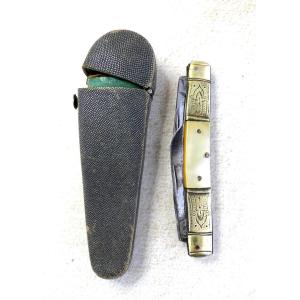 Canif In Case, Mother Of Pearl And Engraved Brass, Directoire Or Empire