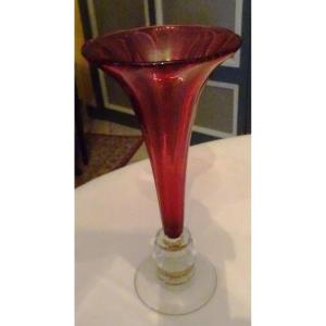 Small Cornet Vase In Colored Blown Glass From The 19th Century