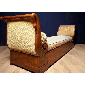 Restoration Period Mahogany Swan Neck Daybed Sofa, 19th Century (222cm).
