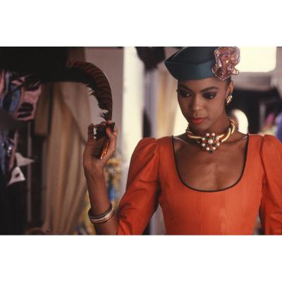 Perle, modèle d'YSL dans l'atelier avenue Marceau.