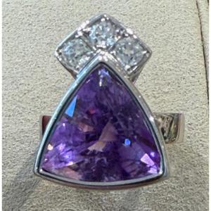 Janine Renard (1947), Modernist Amethyst & Diamond Ring
