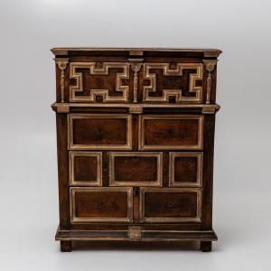 Chest Of Drawers, England, 18th Century