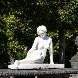Nude Woman Lying Down In Marble, Early 20th Century