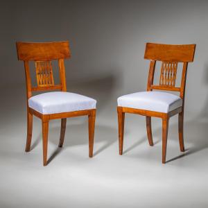 Pair Of Neoclassical Side Chairs, Early 19th Century