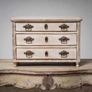 Miniature Cream-white Chest Of Drawers, 19th Century
