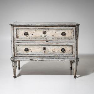 Neoclassical Chest Of Drawers, Circa 1800