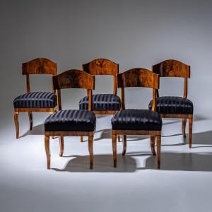 Set Of Five Biedermeier Chairs With Shovel-shaped Backs In Walnut, Circa 1830
