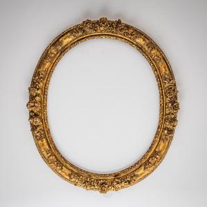 Louis XV Gilt Oval Stucco Frame, France, 18th Century