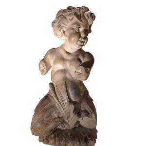 Pair Of Angels In Sculpture