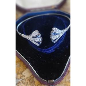 Art Deco Bangle In 18k White Gold With Sapphires And Diamonds