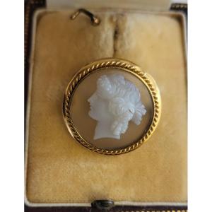 Napoléan 111 A Cameo Brooch In Agate Set With 18ct Gold