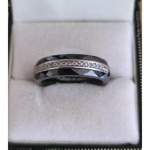 Ceramic, Gold And Diamond Ring 