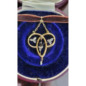 Pendant In 18ct Gold -  Art Nouveau 
