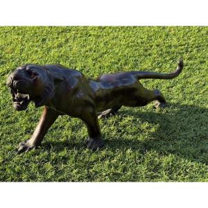 Bronze Roaring Tiger With Terrifying Eyes By Tsunemitsu, Japan, Meiji Period (1868-1912)