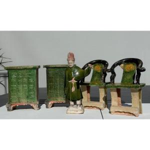 China, Ming Dynasty (1368 - 1644) - Polychrome Glazed Terra Cotta Set