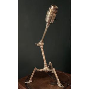 Benson Tripod Lamp