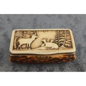 19th Century Snuffbox In Horn And Vermeil - Boar Hallmark And Master Goldsmith - Hunting Decor.