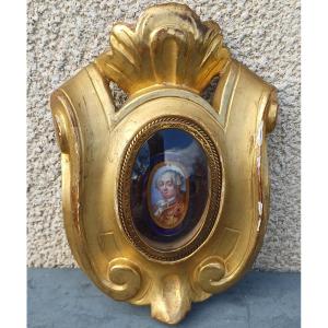 Royalist Souvenir Portrait Of Louis XVI In Porcelain And Gilded Wood 