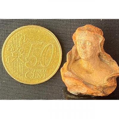 Micro Sculpture
