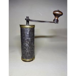 Travel Coffee Grinder - 18th Century