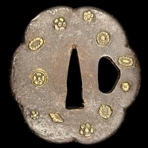 Iron Tsuba With Inlaid Floral Decoration – Japanese Work, Edo Period (17th–19th Centuries)