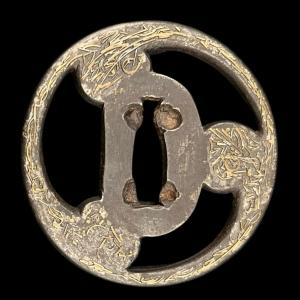 Iron Tsuba With Vegetal Decoration In Zōgan Style – Early Edo Period (17th–19th Century)