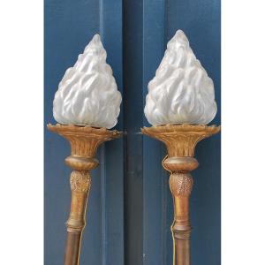 Pair Of Large Torchieres In Bronze And Glasses XIX