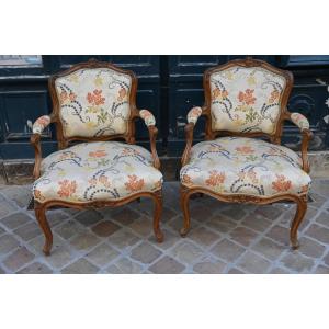 Pair Of Louis XV Cabriolets Stamped Meunier