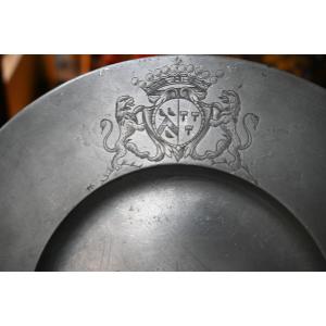 Cardinal Pewter Plate XVIII