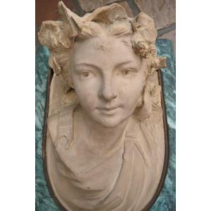 Terracotta, Bust Of A Woman With An Ivy Crown, 19th Century