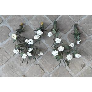 Pair Of Flower And Metal Sconces In The 18th Century Style