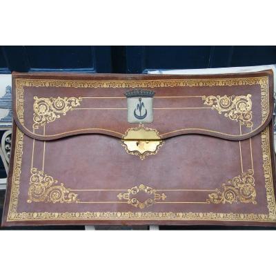 Important XVIII Style Leather Wallet